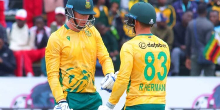 साउथ अफ्रीका ने जिम्बाब्वे को 7 विकेट से रौंदा, फाइनल में पहुंचने से एक कदम दूर