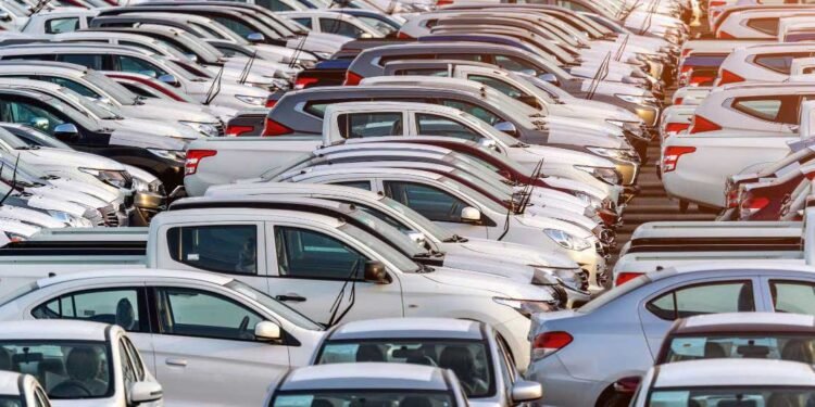 महाराष्ट्र सरकार ने आज एक जुलाई से राज्य की वाहनों पर लगने वाले टैक्स में किया बड़ा बदलाव