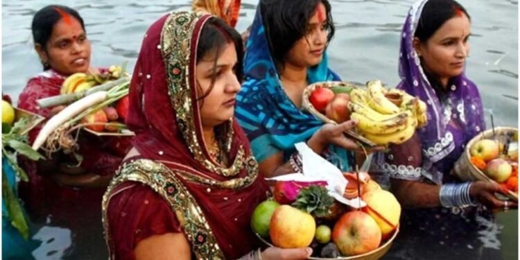 आज छठ पूजा का आखिरी दिन, जानिए उषा अर्घ्य देने का शुभ मुहूर्त