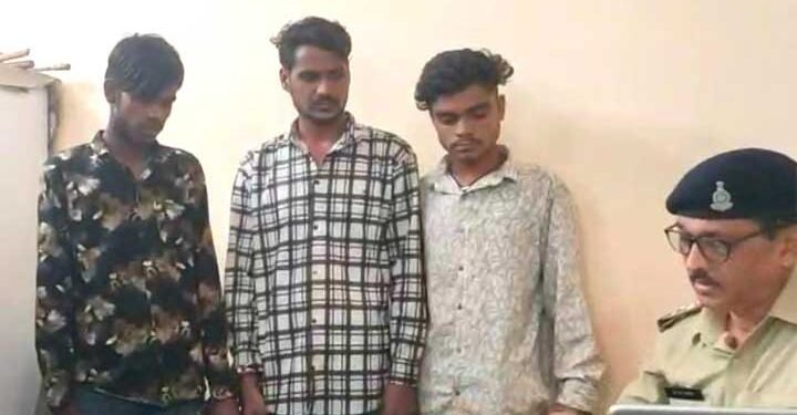 चोरी के मामले में , रायपुर पुलिस की प्रभावी कार्यवाही गायत्री इंडस्ट्रीज फैक्ट्री उरला चोरी के आरोपी गिरफ्तार