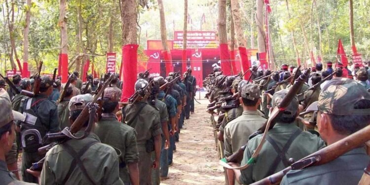 बस्तर में माओवादियों के बढ़ते आत्मसमर्पण से नक्सल संगठन की बौखलाहट