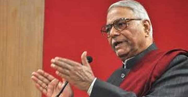 जन्मदिन विशेष: ब्यूरोक्रेट से राजनेता बने यशवंत सिन्हा, अटल वाजपेयी ने दी थी अहम जिम्मेदारी; अब…