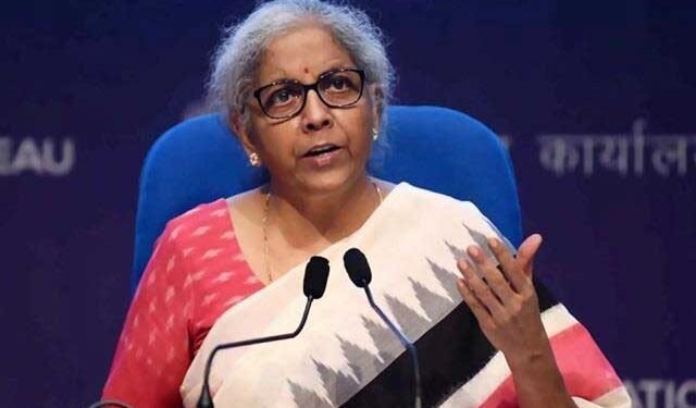 आर्थिक समीक्षा 2025-26: भारत की शिक्षा और कौशल क्रांति में बड़ी प्रगति का खुलासा