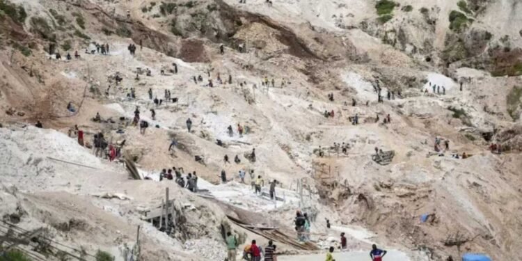 Congo में दर्दनाक हादसा: कोल्टन खदान धंसने से 200 से अधिक लोगों की मौत, विद्रोही इलाके में मची तबाही