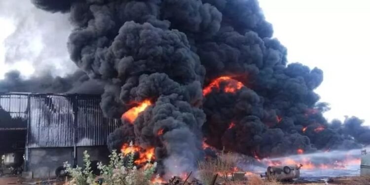 राजनांदगांव : मोंहदी में केमिकल फैक्ट्री में भीषण आग, लाखों का नुकसान
