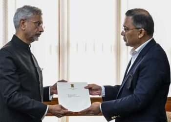 बांग्लादेश में 12 फरवरी को होने वाले 13वें संसदीय चुनावों से ठीक पहले बांग्लादेश नेशनलिस्ट पार्टी (BNP) ने अपना चुनावी घोषणापत्र जारी कर दिया है।