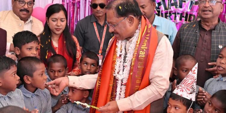 बच्चों के चेहरों की मुस्कान बना मुख्यमंत्री श्री साय के जन्मदिन का सबसे बड़ा उपहार