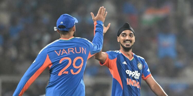 5 विकेट लेने के बावजूद अर्शदीप सिंह के नाम शर्मनाक रिकॉर्ड, T20I इतिहास में पहली बार हुआ ऐसा