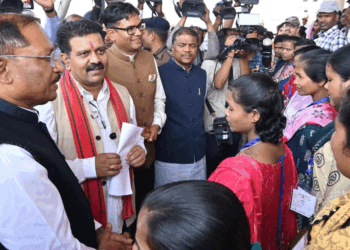 नए विश्वास के साथ आगे बढ़ रहे पुनर्वासित युवा: विधानसभा में समझी जनतांत्रिक प्रणाली