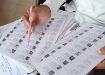 एक शख्स के 389 बच्चे… पश्चिम बंगाल में SIR में भारी गड़बड़ी आई सामने, अफसरों के उड़े होश