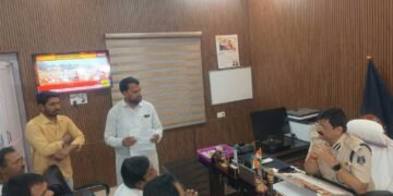 सरकारी दफ्तरों में कार रेंट पर लगवाने का दिया झांसा: अब न गाड़ियां मिल रहीं, न किराया, GPS भी बंद