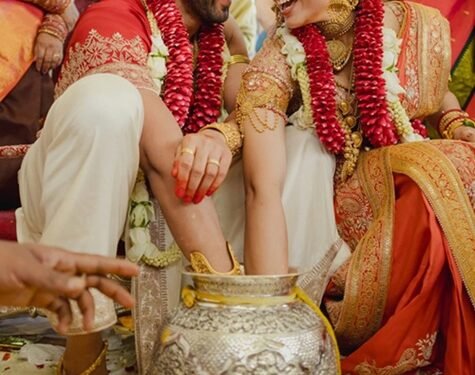 विजय-रश्मिका ने 200 फैंस के साथ ‘बंथी भोज़नालु’ का आयोजन कर लिया आशीर्वाद