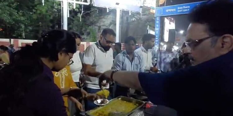 समाजसेवी कुबेर राठी ने चामुण्डा दरबार में टेका मत्था, ‘हनुमान सेवा’ के 15 वर्ष हुए पूर्ण