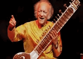 पिता के भजन सुनकर सीखा संगीत, मलाड स्टेशन पर सोकर बिताई रातें, ऐसे बने संगीतकार रवि