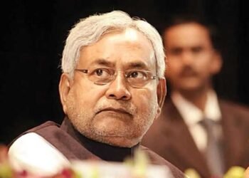 CM पद छोड़ने के लिए कैसे राजी हुए नीतीश कुमार? होली पर सुबह से शाम तक चली उठापटक, जानें इनसाइड स्टोरी