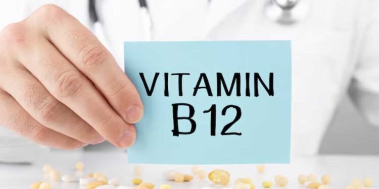  हाथ-पैरों में झुनझुनी और कमजोरी? कहीं आप भी तो नहीं बन रहे इस साइलेंट बीमारी का शिकार?