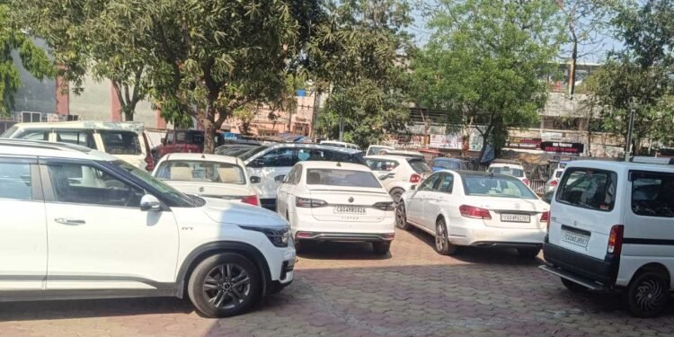 नशेड़ी वाहन चालकों के विरुद्ध रायपुर पुलिस की कार्यवाही जारी