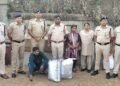 13 किलोग्राम गांजा की तस्करी करते 01 अंतर्राज्यीय गांजा तस्कर तथा 01 महिला आरोपी सहित कुल 02 गिरफ्तार