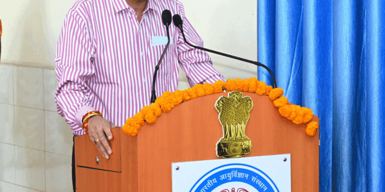 सेवा और समर्पण भाव के कारण भारतीय डॉक्टरों को देश के बाहर भी मिलता है सम्मान – डेका