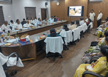 बस्तर और सरगुजा में औषधीय पौधों की योजनाओं का होगा विस्तार : विकास मरकाम