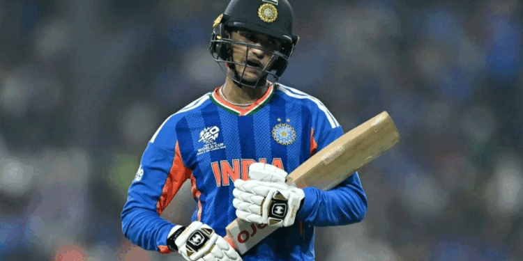 उधारी के बैट ने वर्ल्ड कप फाइनल में किया चमत्कार, अभिषेक शर्मा ने बताया रिकॉर्डतोड़ फिफ्टी का राज