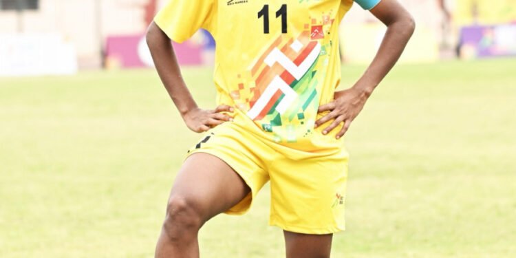 जनजातीय जड़ों से अंतर्राष्ट्रीय फलक तक: छत्तीसगढ़ की स्टार फुटबॉलर किरण पिस्दा के संघर्ष की कहानी