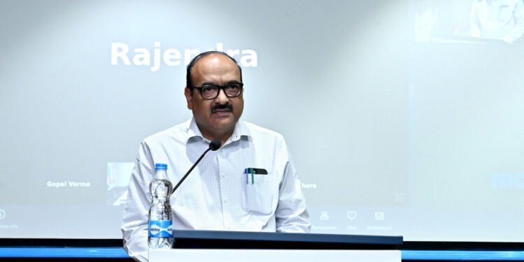 मंत्रालय में सिविल सर्विस डे मनाया गया