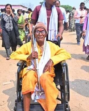 नक्सल मुक्त क्षेत्र में विकास की सौगात, साहेबिनकछार में गिरधर सोरी और जुगसाय गोड को मिला जीवन नया सहारा