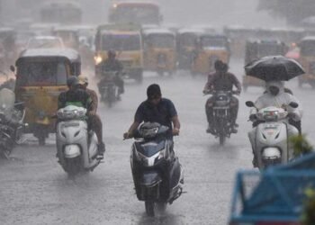 IMD का अलर्ट: 13 राज्यों में आंधी-तूफान और बारिश का खतरा, 48 घंटे बेहद अहम