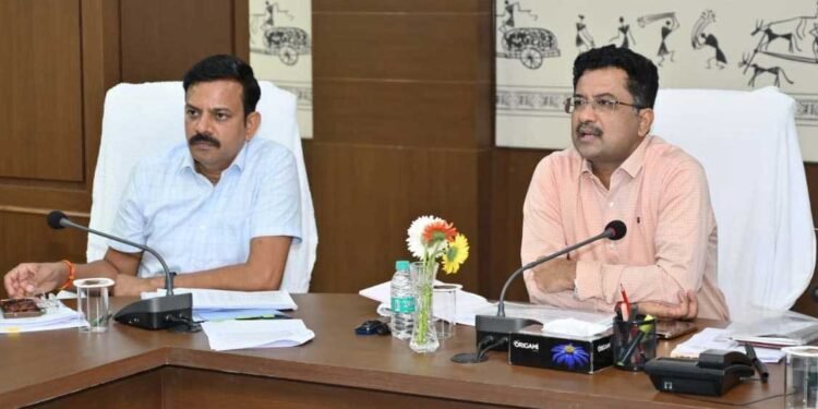 ई-ऑफिस में फाईल बढ़ाते समय सभी नियमों एवं स्पष्ट अभिमत के साथ हो प्रस्तुतिकरण : प्रमुख सचिव श्री सोनमणि बोरा