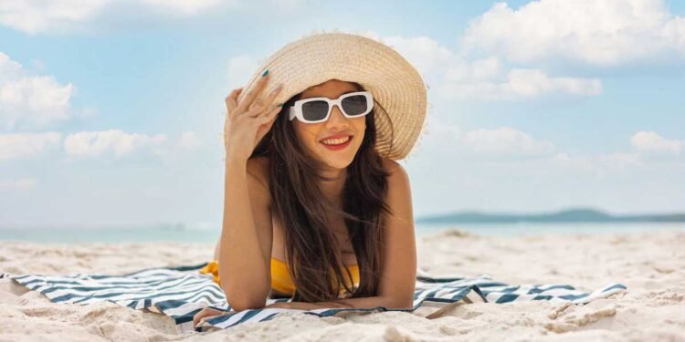 गर्मी के मौसम में घर से बाहर निकलने से पहले इन बातों का जरूर रखें ध्यान