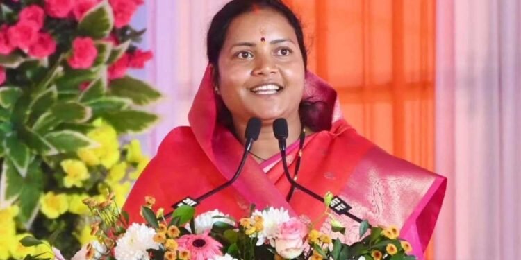  भीषण गर्मी में बच्चों की सुरक्षा सर्वोपरि : मंत्री लक्ष्मी राजवाड़े