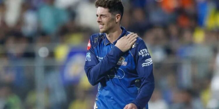 चोट कंधे में और बदलाव सिर के नाम पर…कन्कशन सब्स्टीट्यूट के फैसले पर मचा बवाल, MI ने नियमों का उठाया फायदा?