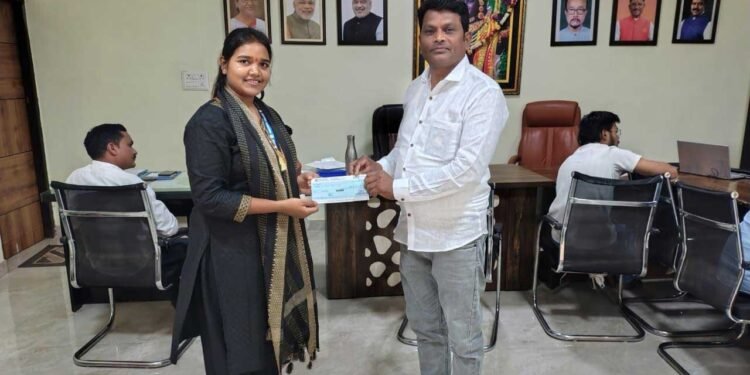 आर्थिक तंगी से रंजना की छुटी पढ़ाई, उप मुख्यमंत्री श्री विजय शर्मा के सहयोग से फिर होगी शुरू