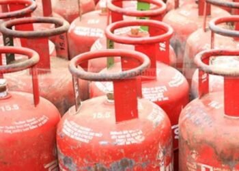 1 मई से बदल जाएंगे LPG सिलेंडर बुकिंग के नियम? डिलीवरी सिस्टम में होगा बदलाव, कीमतों को लेकर क्या है नया अपडेट