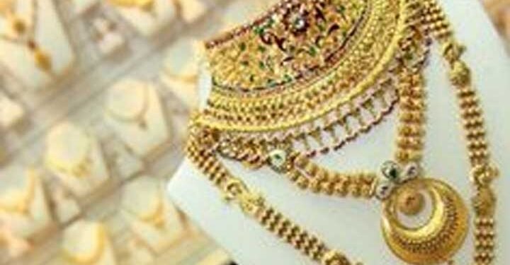 गुड फ्राइडे पर सोना-चांदी हुआ सस्ता, 3500 टूटा गोल्ड, सिल्वर 9000 रूपये फिसला
