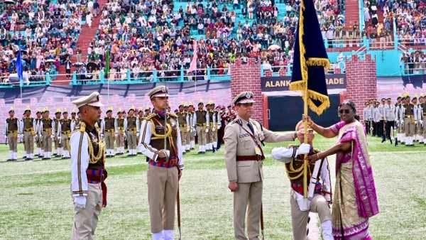 जनता का विश्वास जीतने के लिए उनकी मार्गदर्शक बने पुलिस: मुर्मु