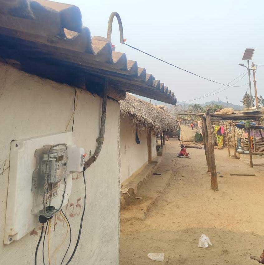 78 साल बाद गारपा गांव में हुआ उजाला, दुर्गम वनांचल तक पहुँची बिजली