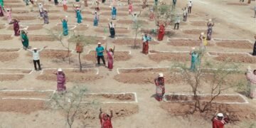  वर्षा जल सहेजकर भू -जल स्तर बढ़ाने प्रशासन की अभिनव पहल