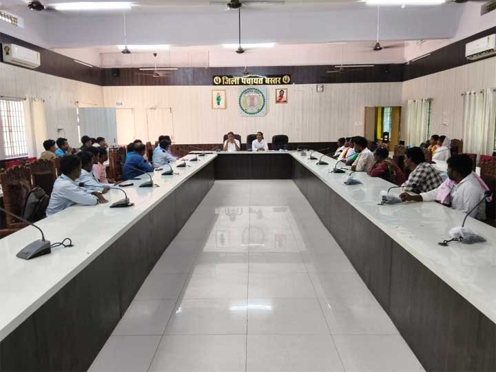 ’छत्तीसगढ़ होमस्टे नीति 2025-30 के तहत आयोजित बैठक में हितग्राहियों को दी गई व्यवसाय संचालन, ऋण सुविधा एवं पर्यटन संभावनाओं की जानकारी’