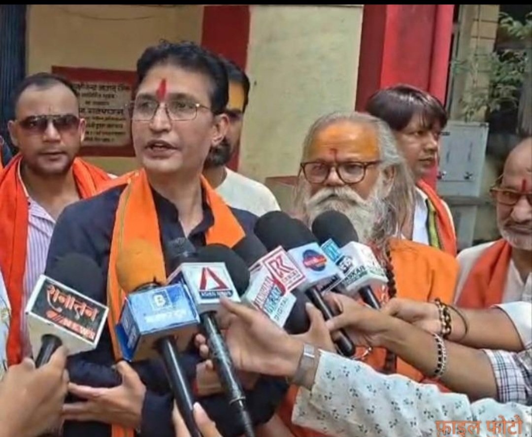 राष्ट्रीय संगोष्ठी में स्ट्रीट वेंडर्स की समस्याओं और समाधान पर होगा मंथन अलोक पांडे राष्ट्रीय अध्यक्ष फेरी, पटरी और ठेला व्यवसायी महासंघ