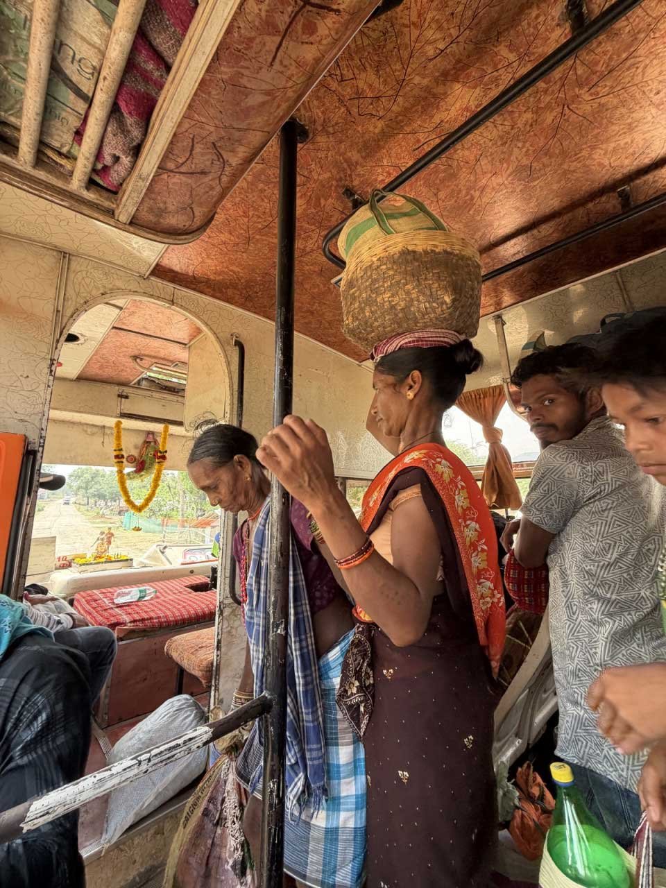 आत्मनिर्भरता की नई उड़ान – अपनी शर्तों पर सफ़र
