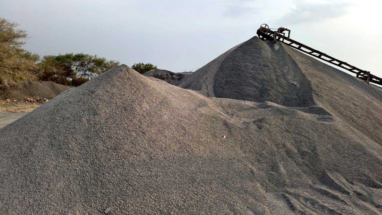 मुख्यमंत्री श्री विष्णु देव साय के निर्देश लगातार कार्रवाई से अवैध खनन गतिविधियों पर लग रहा है प्रभावी अंकुश