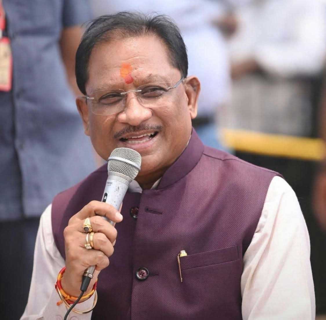 मुख्यमंत्री विष्णुदेव साय की पहल से कुनकुरी की बिजली व्यवस्था हुई और मजबूत