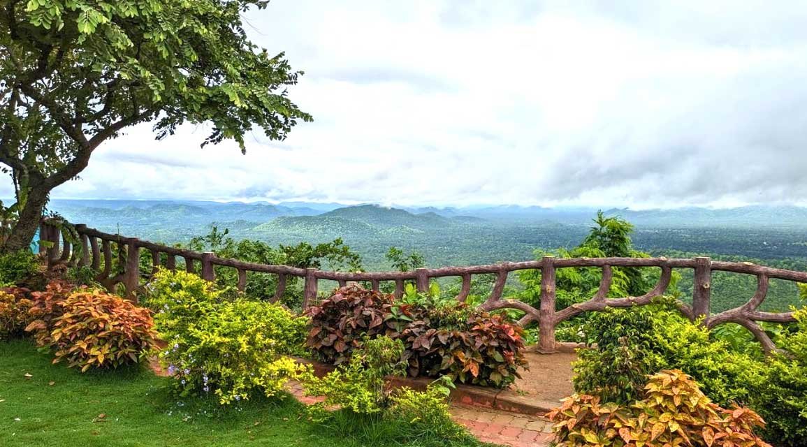 बस्तर का ‘सनराइज टू सनसेट’ पर्यटन सर्किट : टाटामारी में सुनहरी सुबह, पुसपाल में मनमोहक शाम