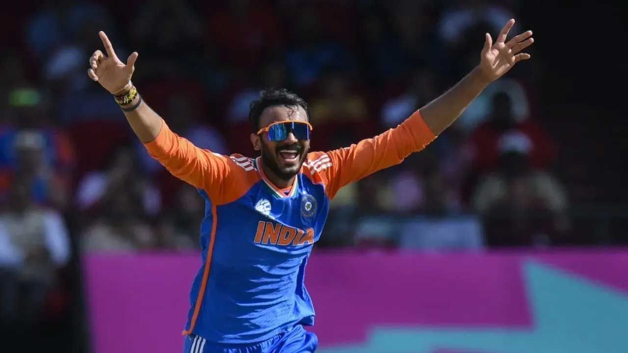 चौथे T20 में अक्षर पटेल के पास इतिहास रचने का मौका, टूट सकता है धोनी का ये बड़ा रिकॉर्ड