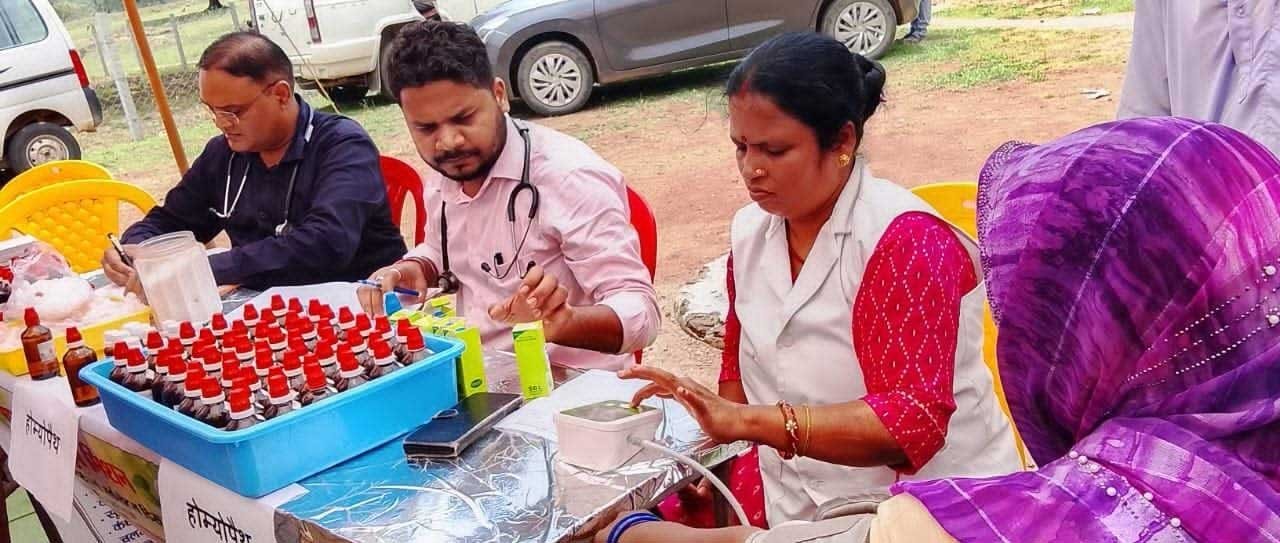 वर्षा ऋतु में स्वास्थ्य सुरक्षा को प्राथमिकता, गांव-गांव पहुंच रही स्वास्थ्य सेवाएं