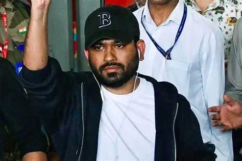 अस्पताल से अभिजीत दीपके का संदेश, कहा- इलाज जारी, आंदोलन भी जारी