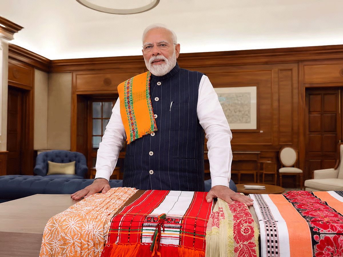 ‘हथकरघा हमारी विरासत और आत्मनिर्भर भारत का मजबूत स्तंभ’— राष्ट्रीय हथकरघा दिवस पर बोले पीएम मोदी