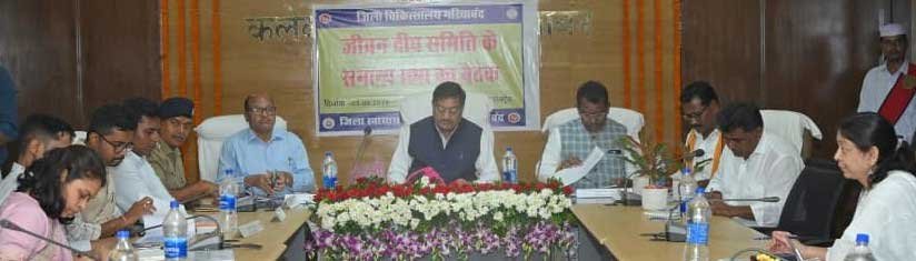 अवैध रेत उत्खनन, भण्डारण एवं परिवहन पर करें सख्त कार्यवाही : मंत्री मंत्री बघेल